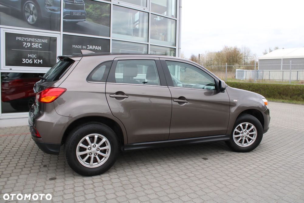 Mitsubishi ASX 1.6 Inform - 8