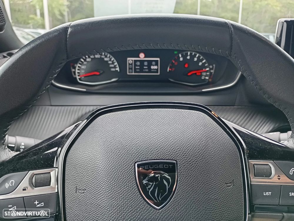 Peugeot 2008 1.2 PureTech Active - 9