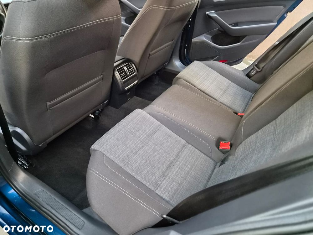 Volkswagen Passat 2.0 TDI EVO Business DSG - 13