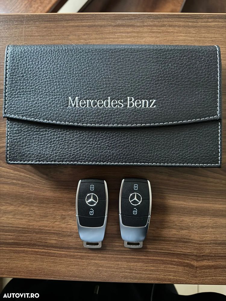 Mercedes-Benz A 220 4MATIC Sedan Aut. - 20