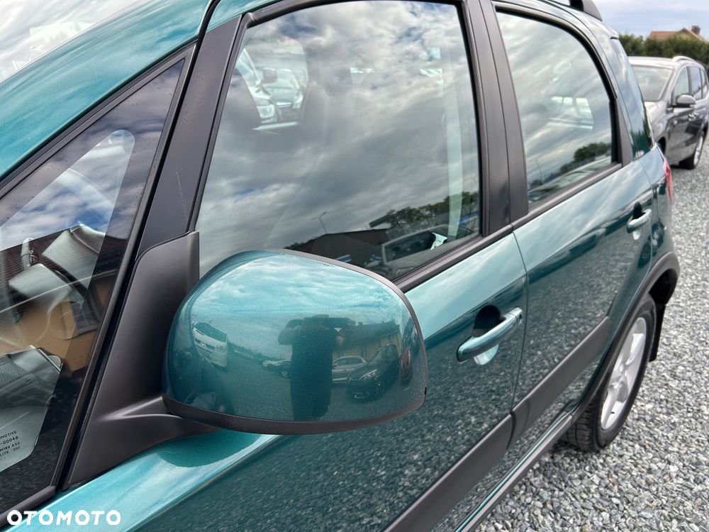 Suzuki SX4 1.9 DDiS DPF 4x4 Comfort - 13