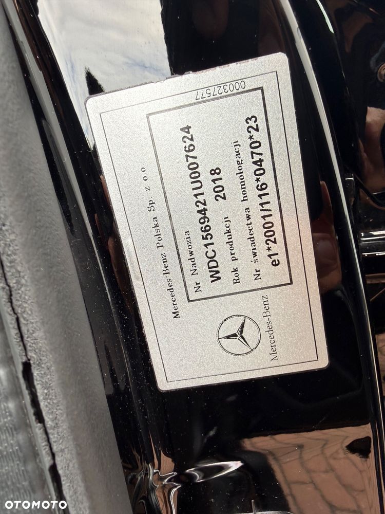 Mercedes-Benz GLA 180 7G-DCT - 26