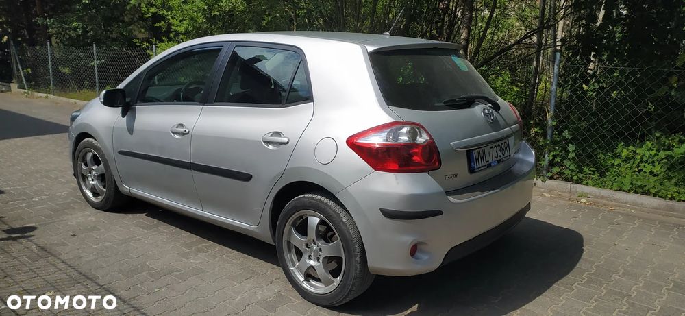 Toyota Auris 1.6 2010 - 2
