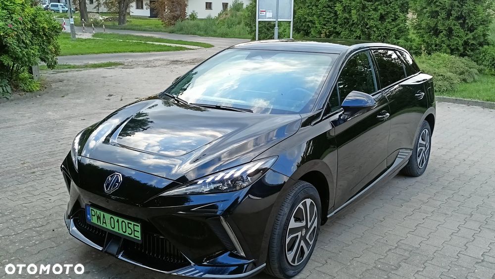 MG 4 Luxury 64 kWh - 15