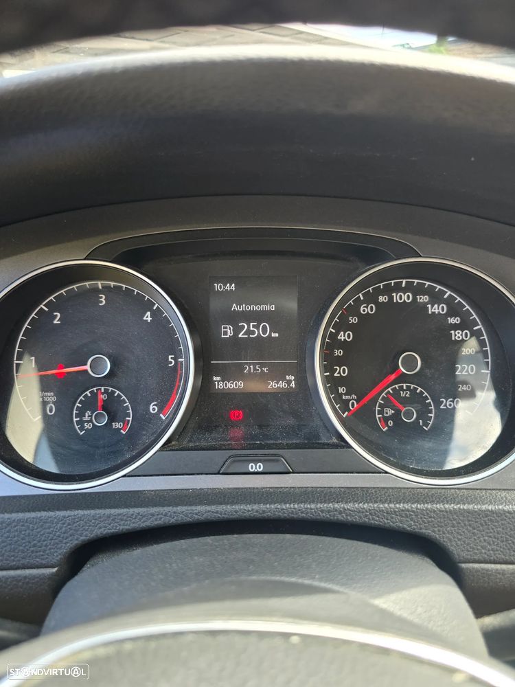 VW Golf 1.6 TDi BlueMotion Trendline - 8