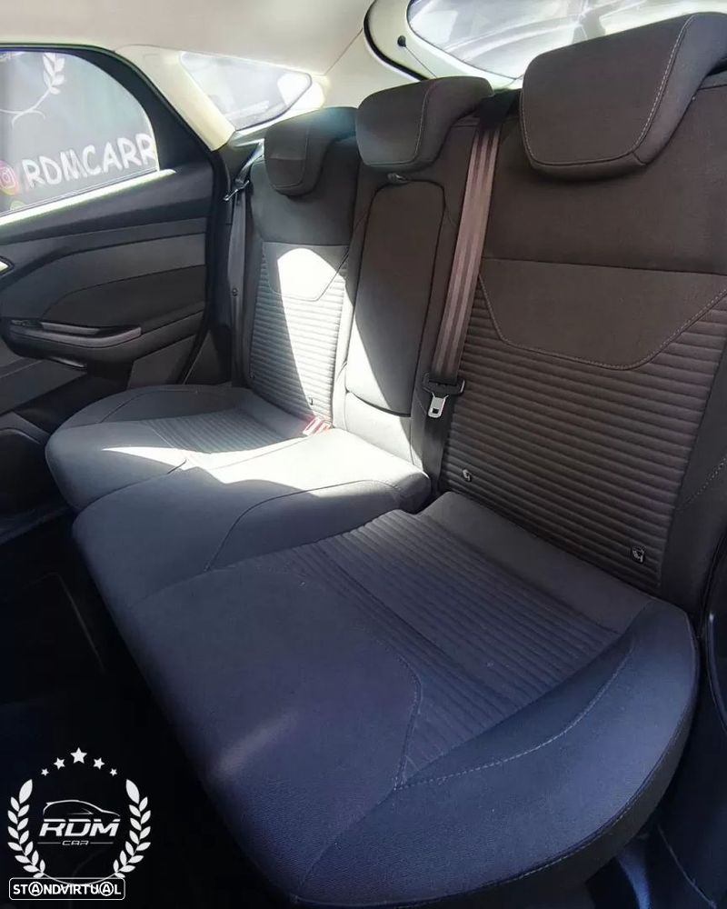 Ford Focus 1.0 EcoBoost Titanium - 9