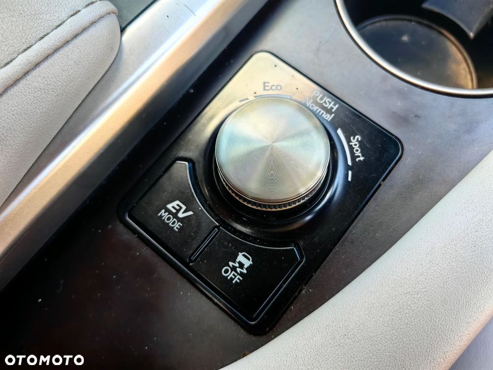 Lexus RX 450h (hybrid) Luxury Line - 27