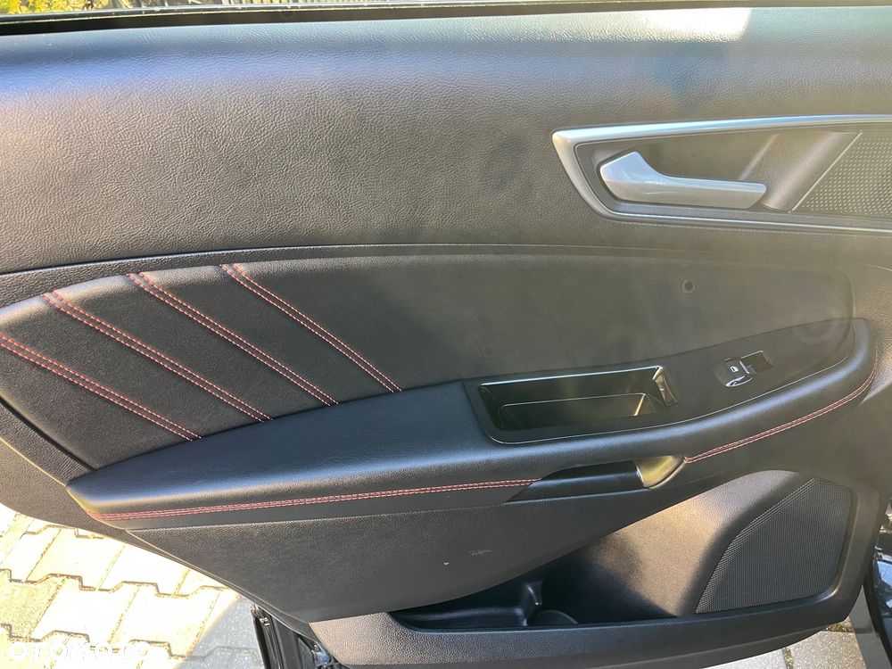 Ford Edge 2.0 EcoBlue Bi-Turbo 4x4 ST-LINE - 26