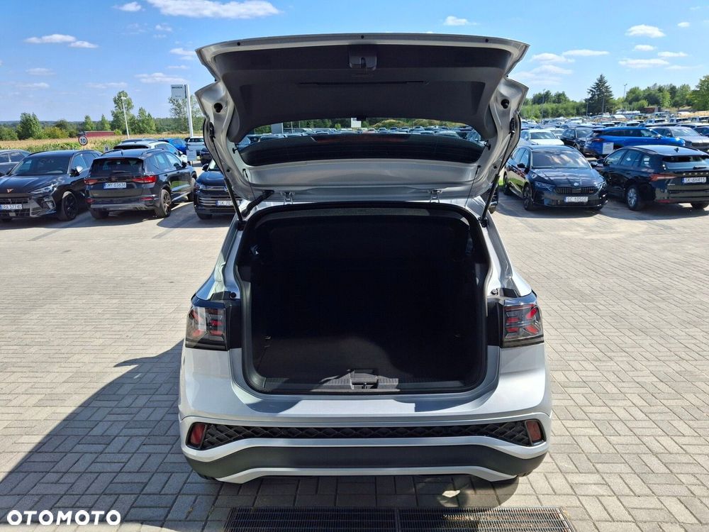 Volkswagen T-Cross - 12