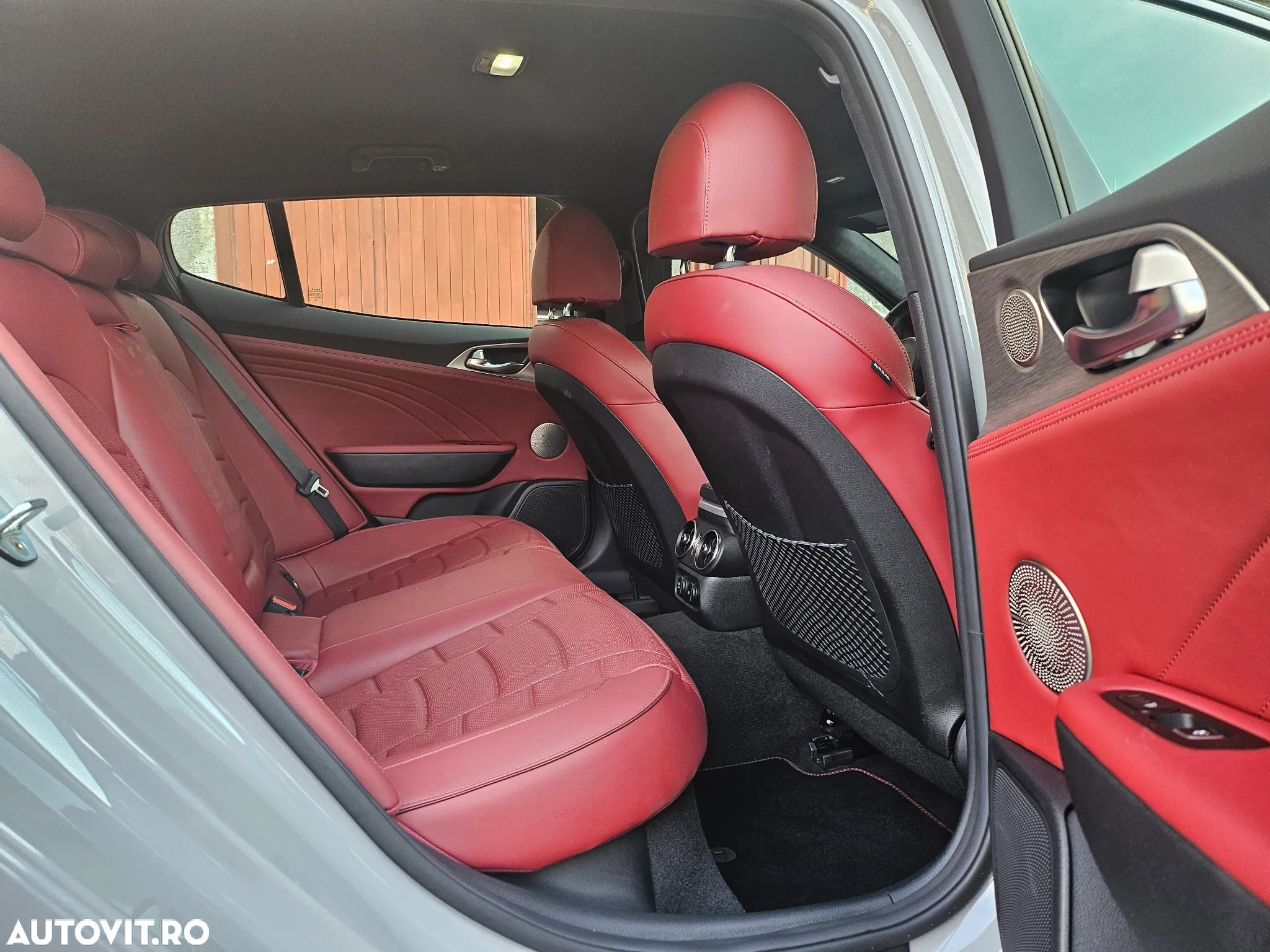 Kia Stinger 3.3 T-GDI 8AT AWD GT - 6