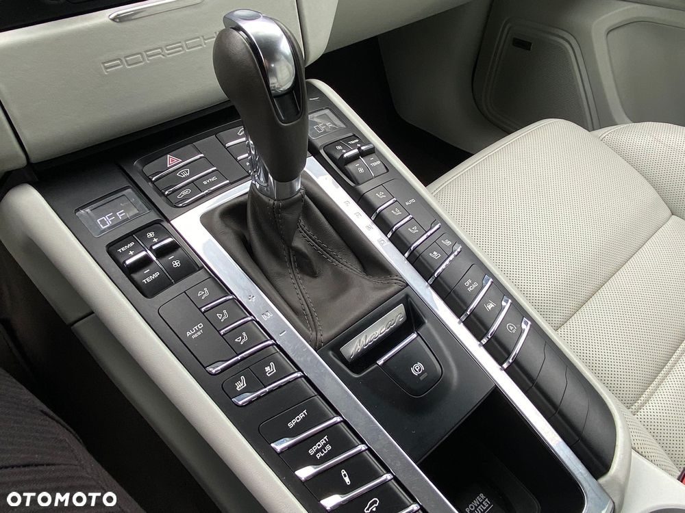 Porsche Macan - 19