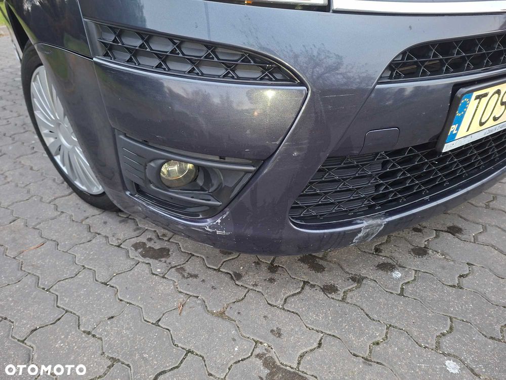 Citroën C4 Picasso - 8