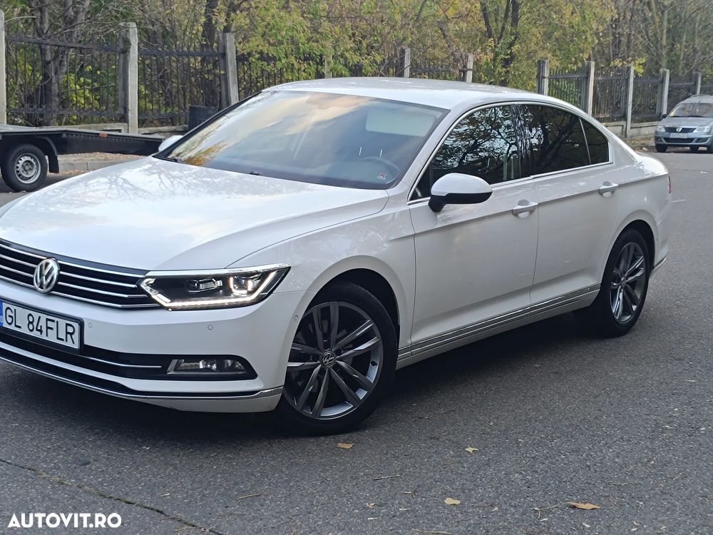 Volkswagen Passat 2.0 TDI DSG Highline - 1