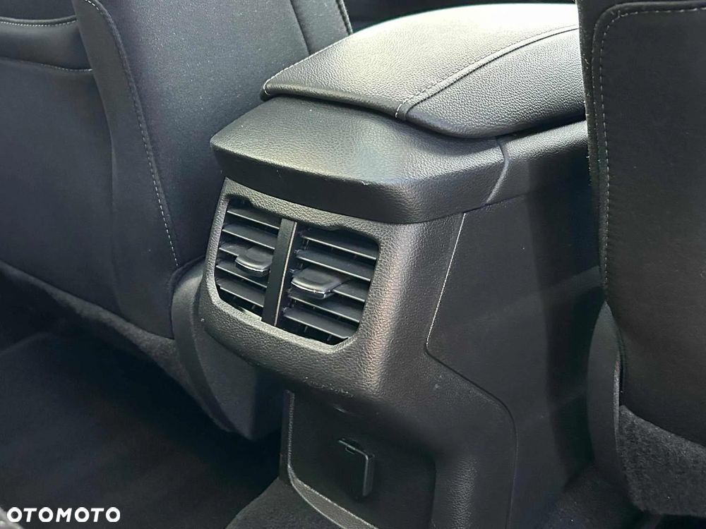 Ford Mondeo - 16
