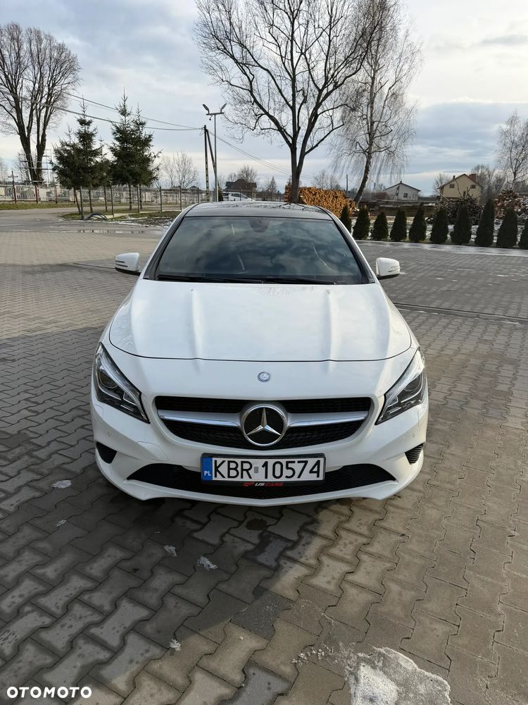 Mercedes-Benz CLA 250 7G-DCT UrbanStyle Edition - 2