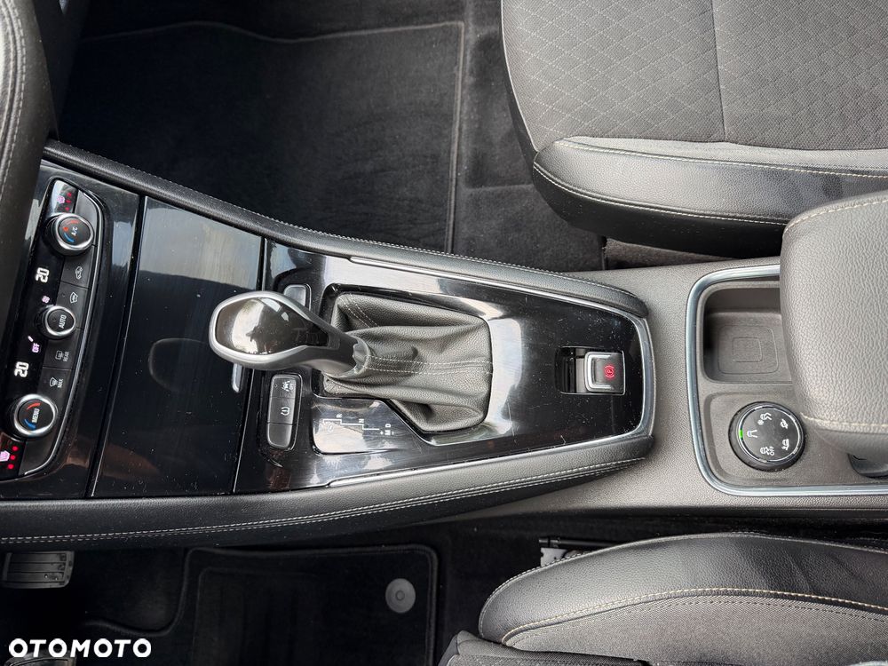 Opel Grandland X - 12