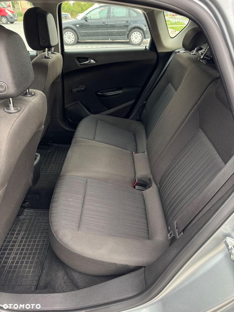 Opel Astra 1.6 - 10