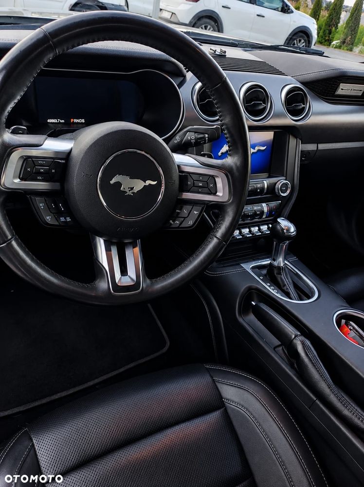 Ford Mustang - 5