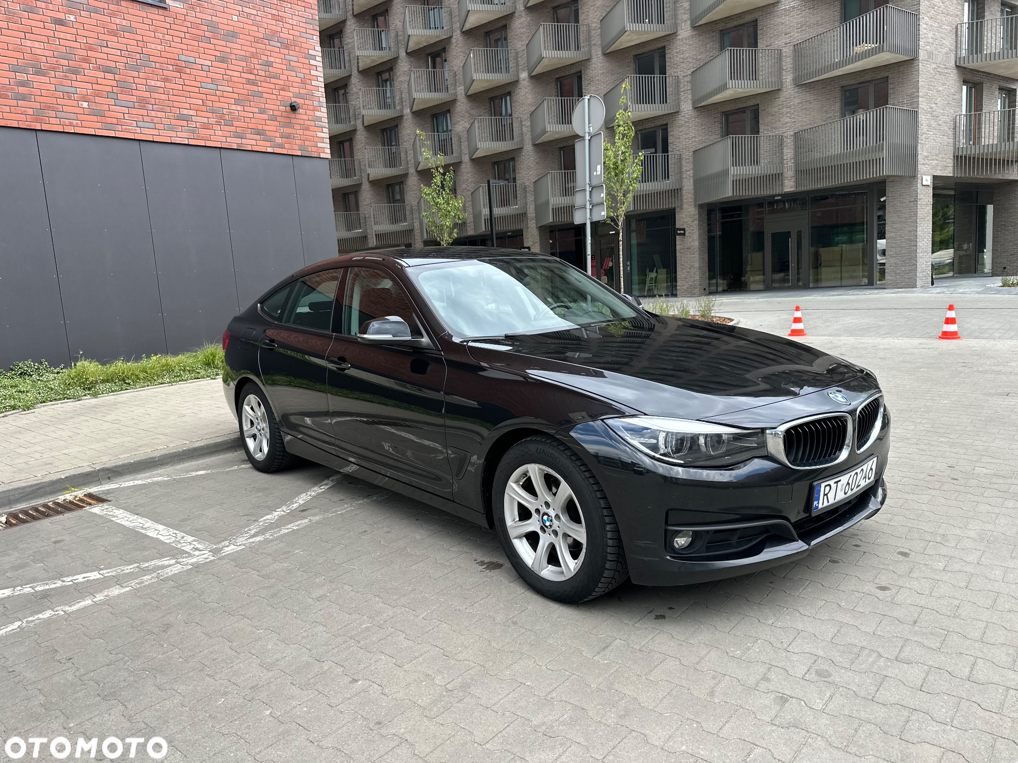 BMW 3GT 318d GT - 3