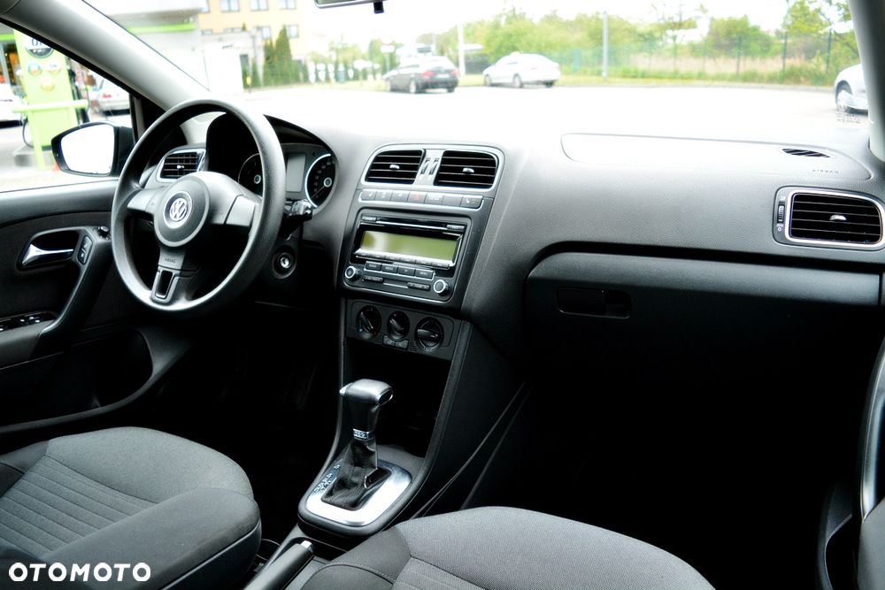 Volkswagen Polo 1.4 DSG Comfortline - 6
