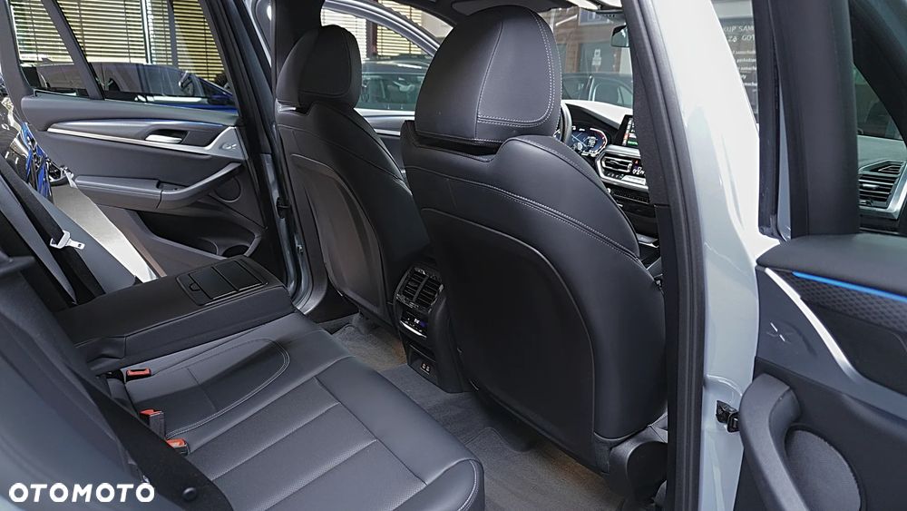 BMW X3 xDrive30e - 16