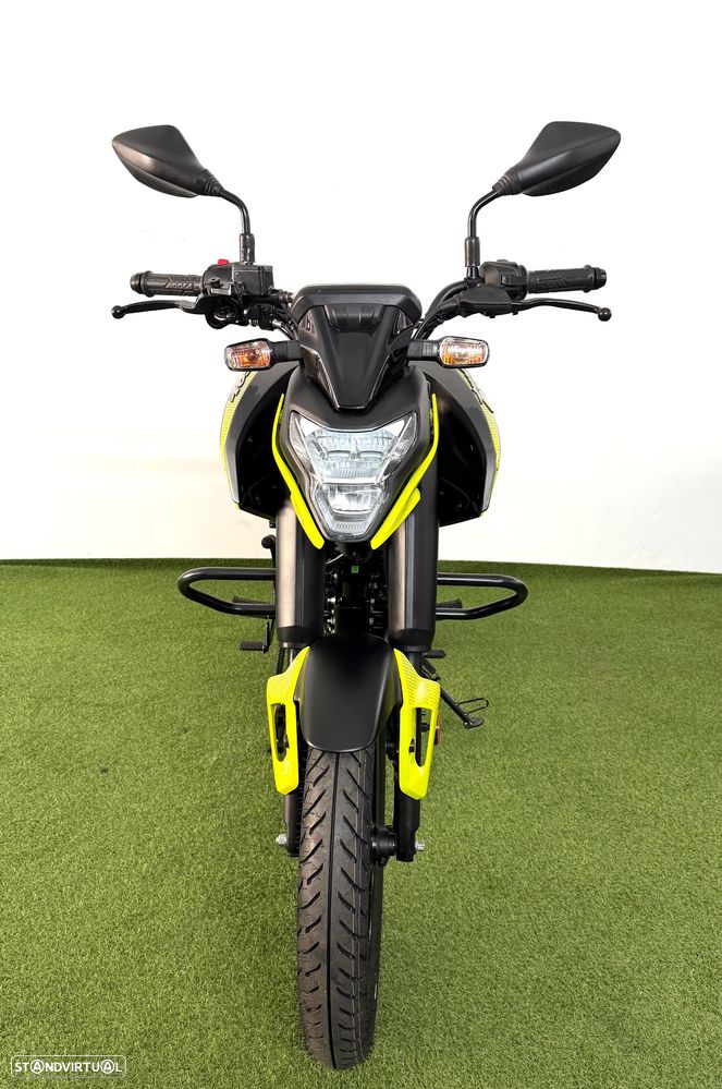 Bajaj Pulsar N 125 - 16