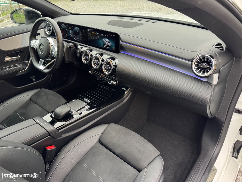 Mercedes-Benz CLA 250 e 8G-DCT AMG Line - 22