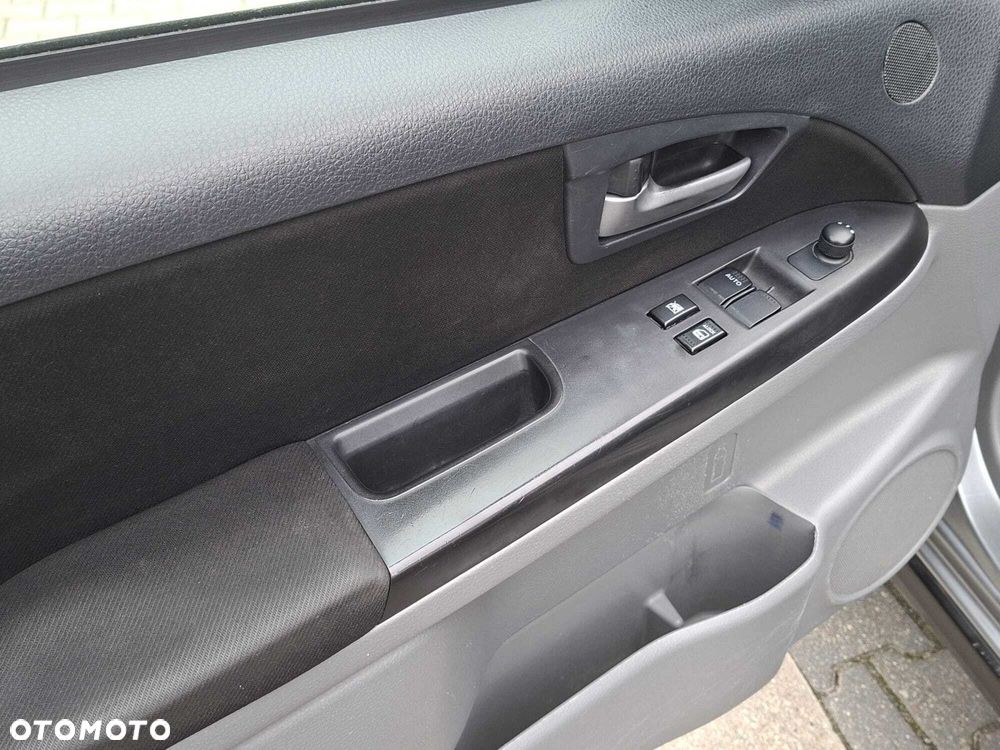 Suzuki SX4 1.6 Comfort Plus 4WD - 26