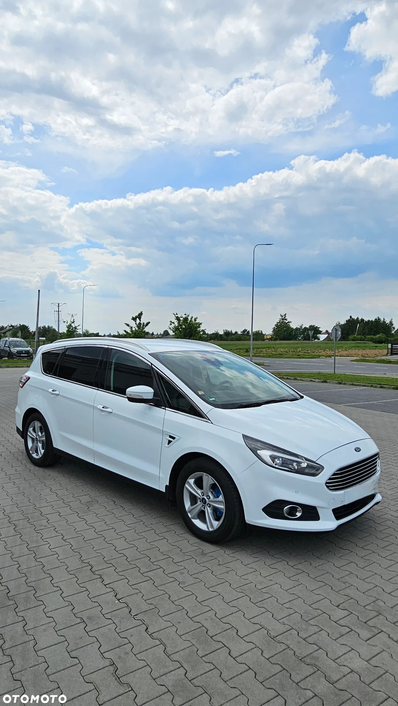 Ford S-Max - 8