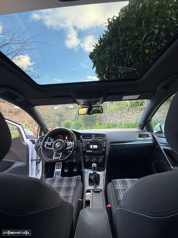 VW Golf 2.0 TDi GTD - 8