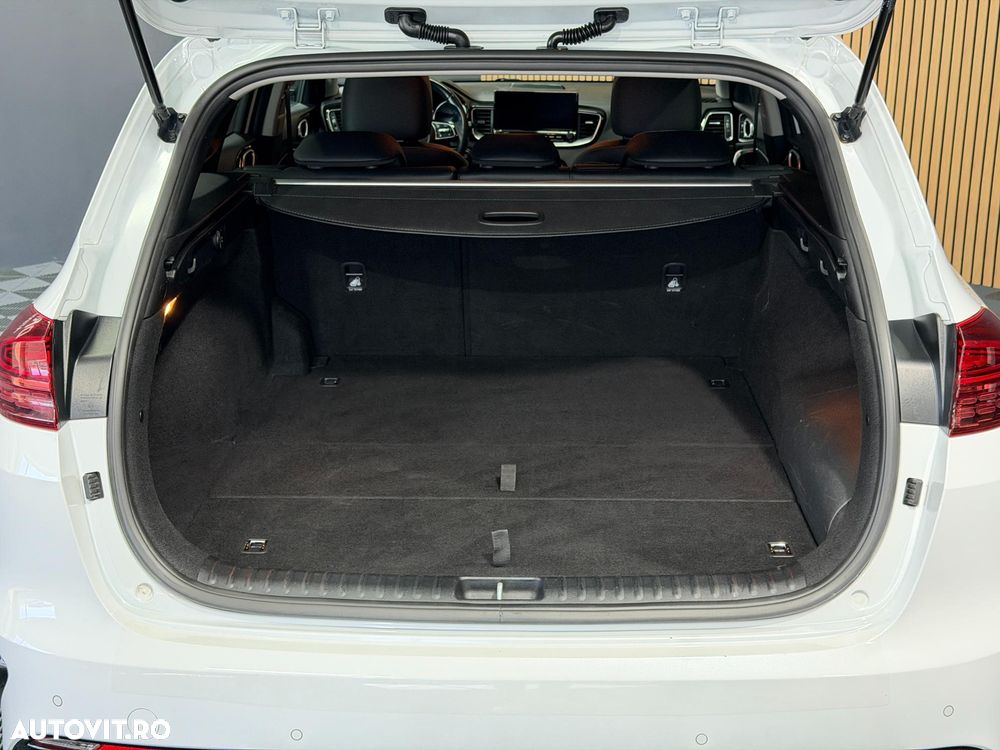Kia Ceed 1.6 GDI DCT OPF Inspiration - 25