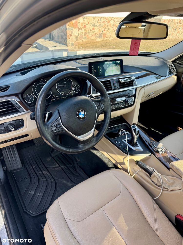 BMW Seria 3 330d xDrive M Sport - 5