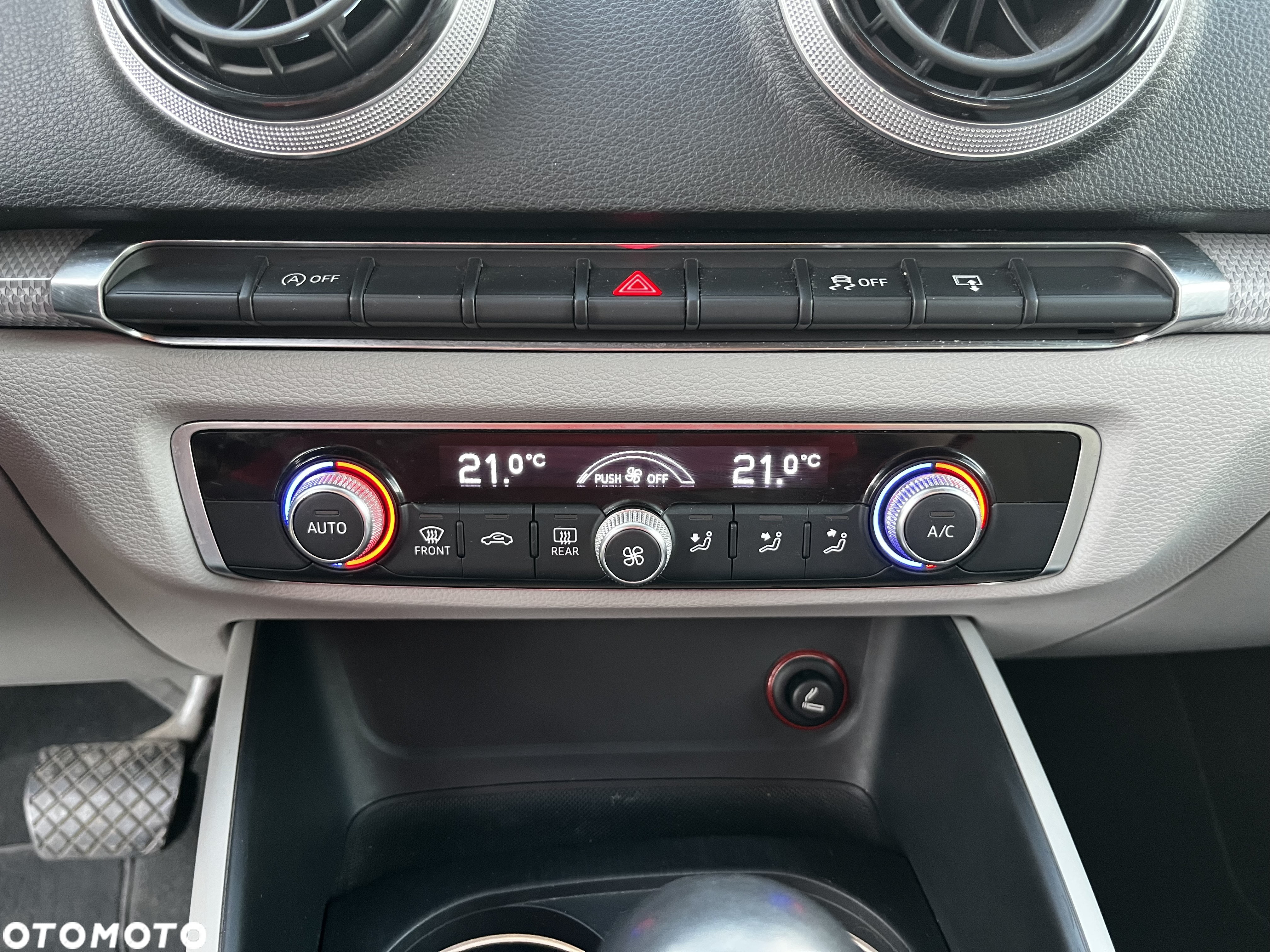 Audi A3 2.0 TDI clean diesel Quattro Ambiente S tronic - 30