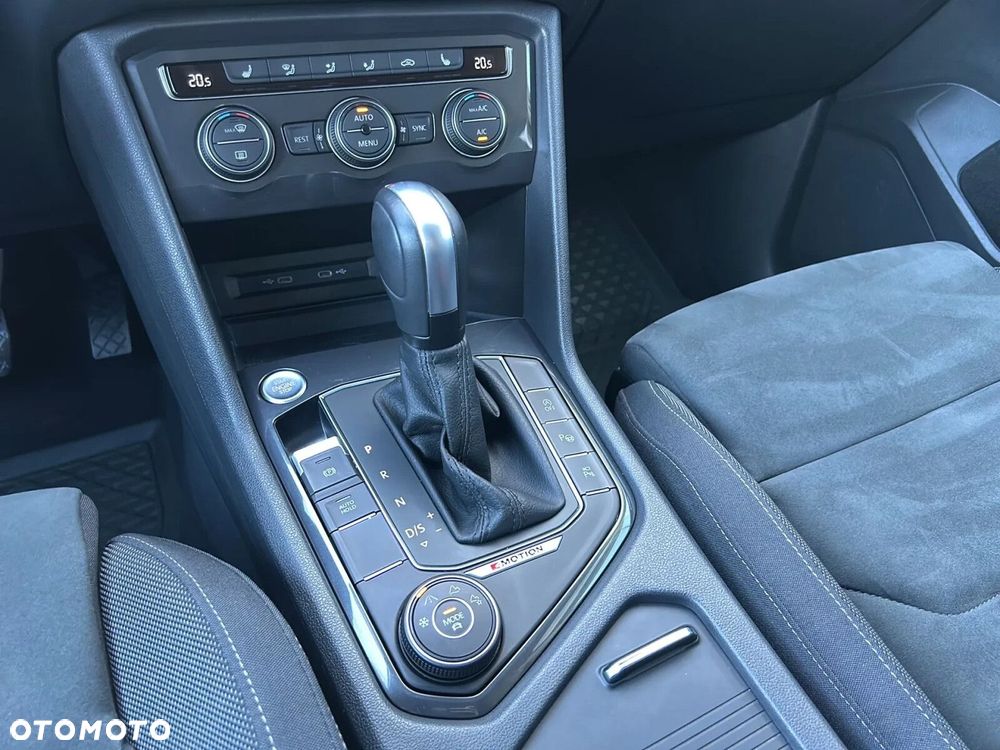 Volkswagen Tiguan Allspace 2.0 TSI 4Mot Highline DSG - 26