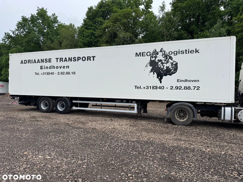 Tracon kurierka/2 osie/winda/ - 2