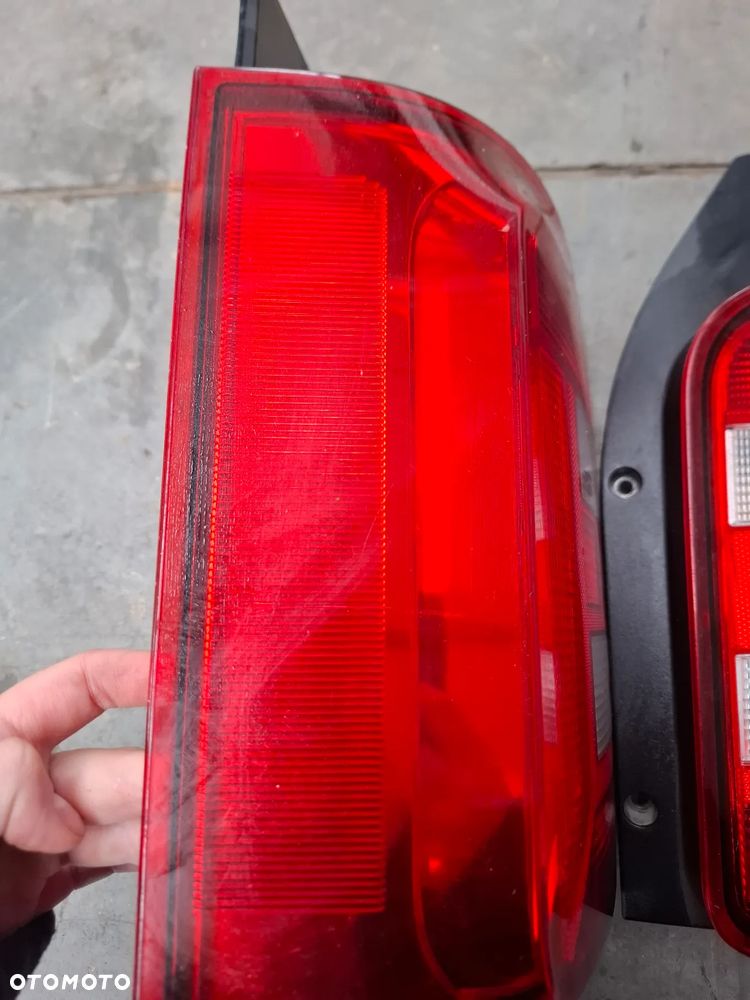Lampa tył Volkswagen transporter T6 2SK012.338-02 - 2