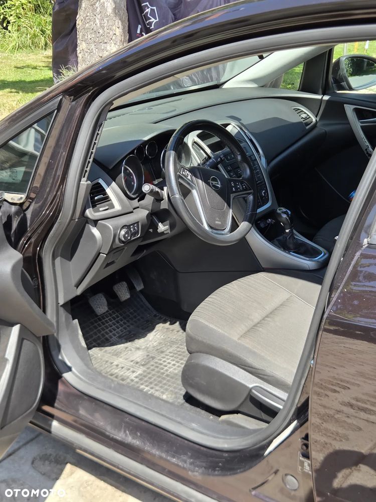 Opel Astra 1.6 Enjoy - 11