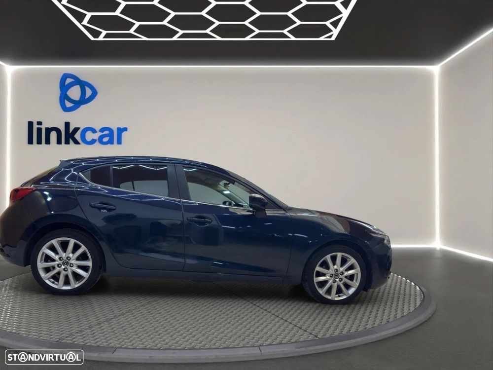 Mazda 3 Hatchback — fotografia 2