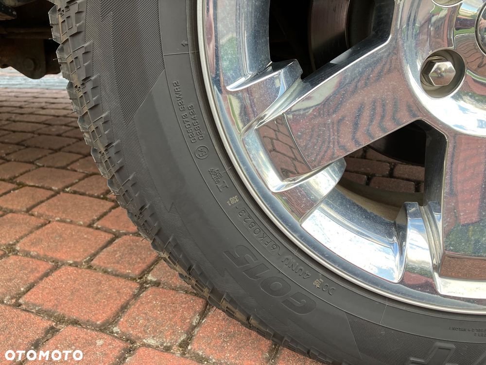 Dodge RAM 5.7 4x4 - 20