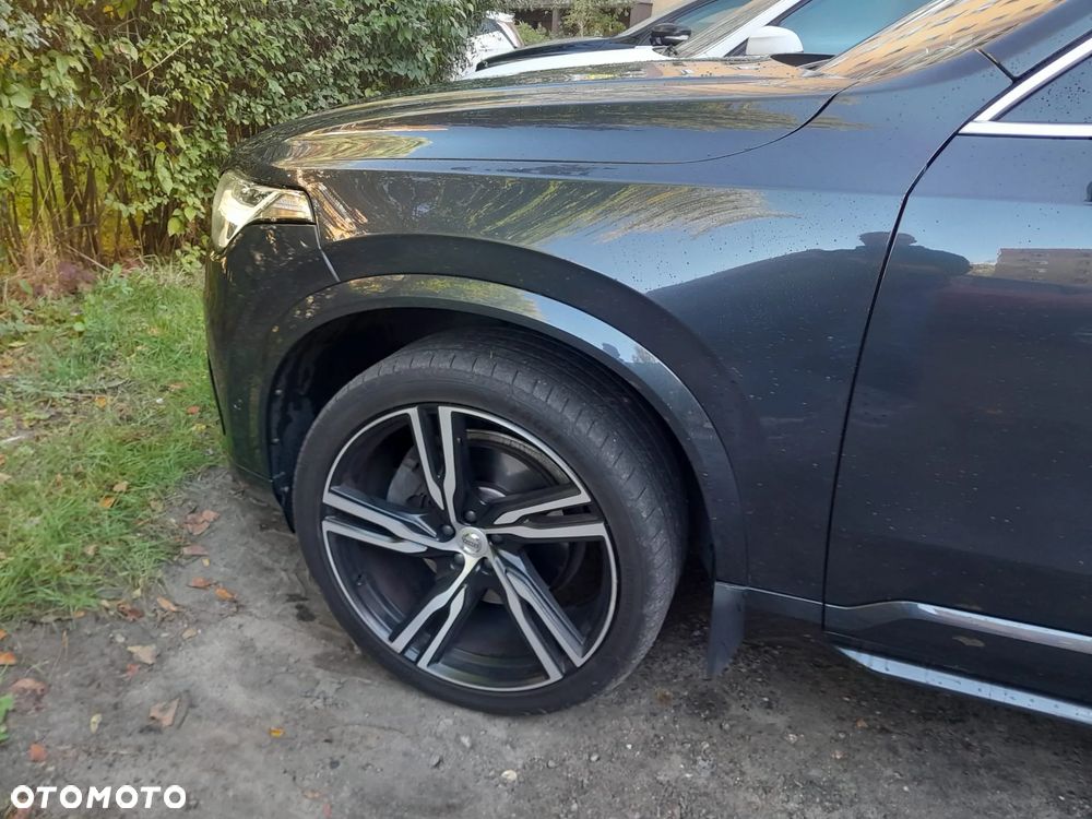 Volvo XC 90 - 8