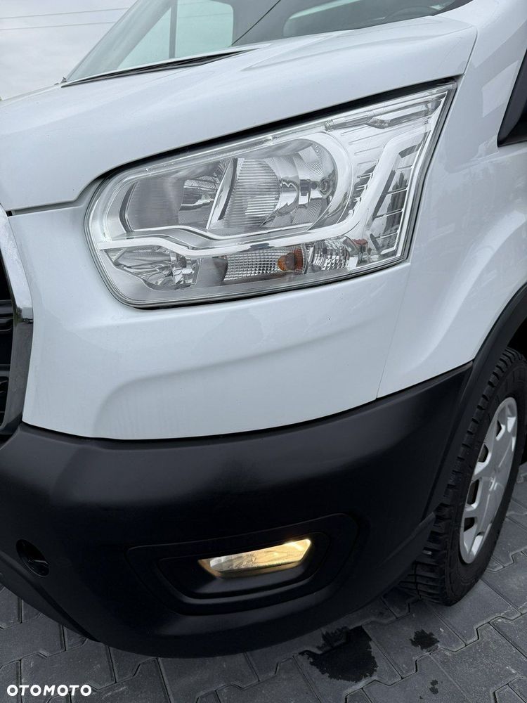 Ford Transit - 12