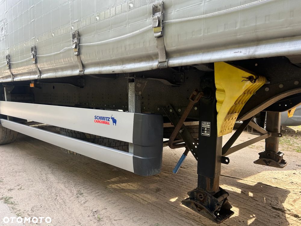 Schmitz Cargobull FIRANKA / 20 SZTUK WYBÓR / KAMERA COFANIA / ŁADNE OPONY / Z PEŁNYM WYPOSAŻENIEM DO ZAŁADUNKU / DOSTĘPNE KOLORY SREBRNY - NIEBIESKI - CZERWONY !! - 17