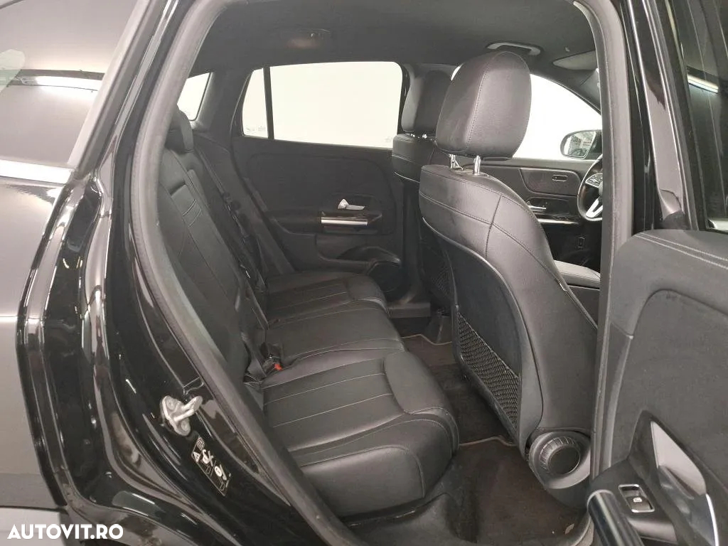 Mercedes-Benz GLA 180 d Aut. - 5