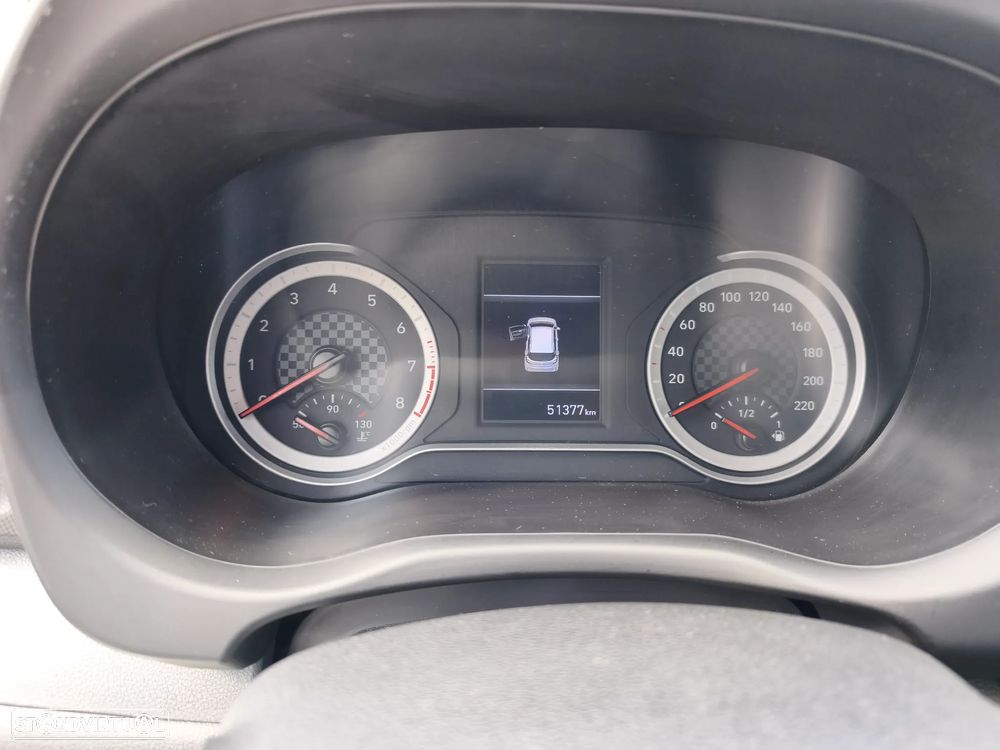 Hyundai i10 1.0 Comfort AMT - 9