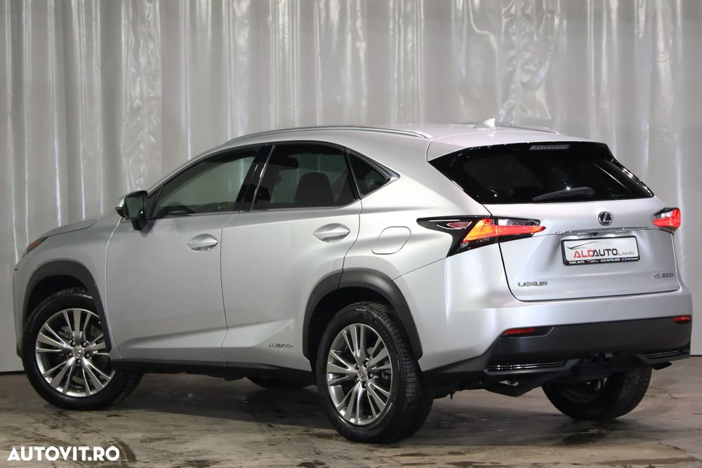Lexus Seria NX 300h - 5