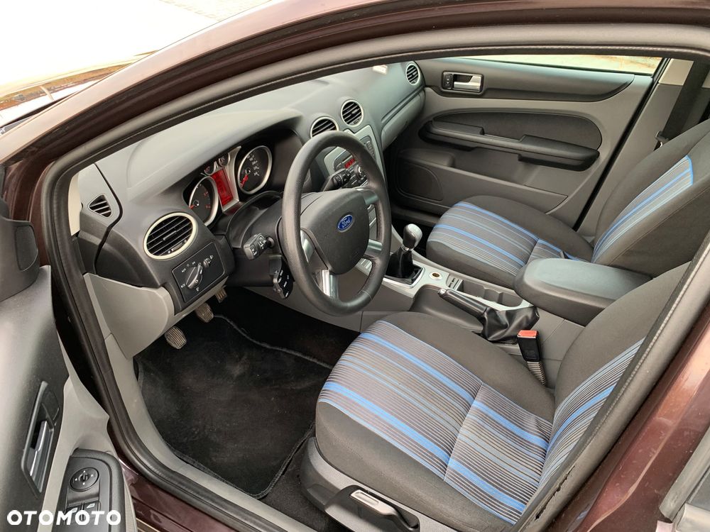 Ford Focus Turnier 1.6 TDCi DPF Trend - 9