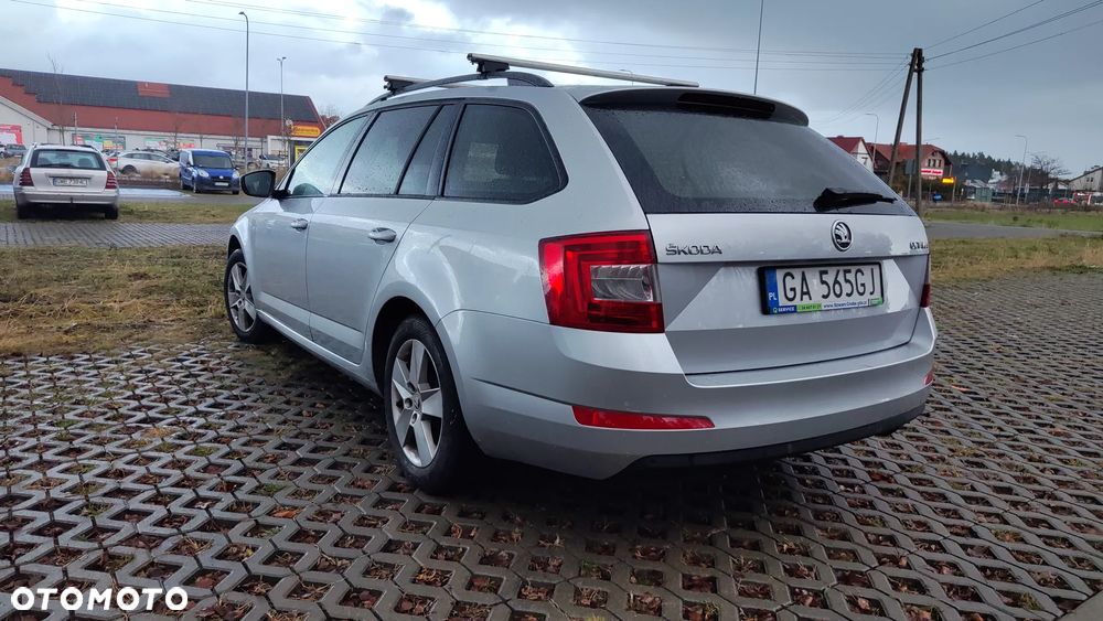 Skoda Octavia 1.6 TDI Ambition - 4
