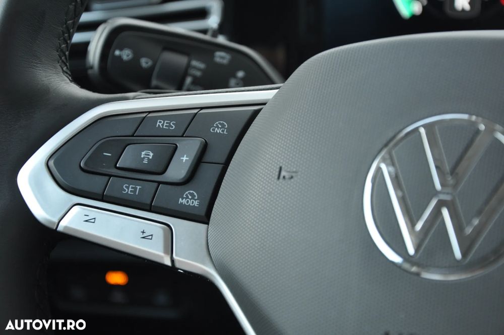 Volkswagen Tiguan 2.0 TDI SCR 4Motion DSG Elegance - 17