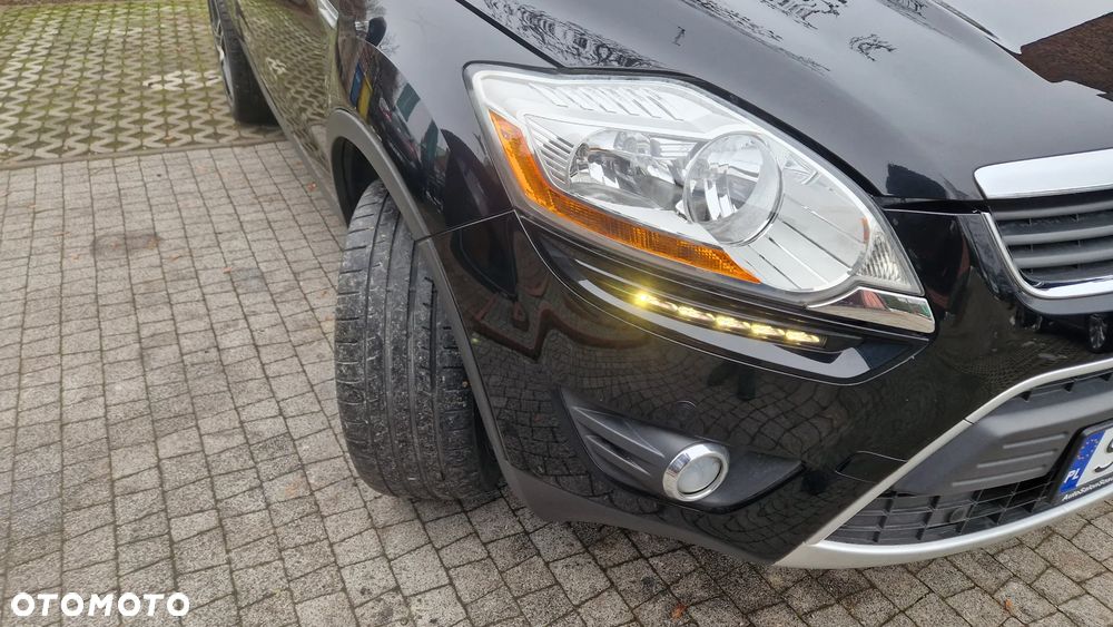 Ford Kuga 2.0 TDCi 2x4 Titanium - 11
