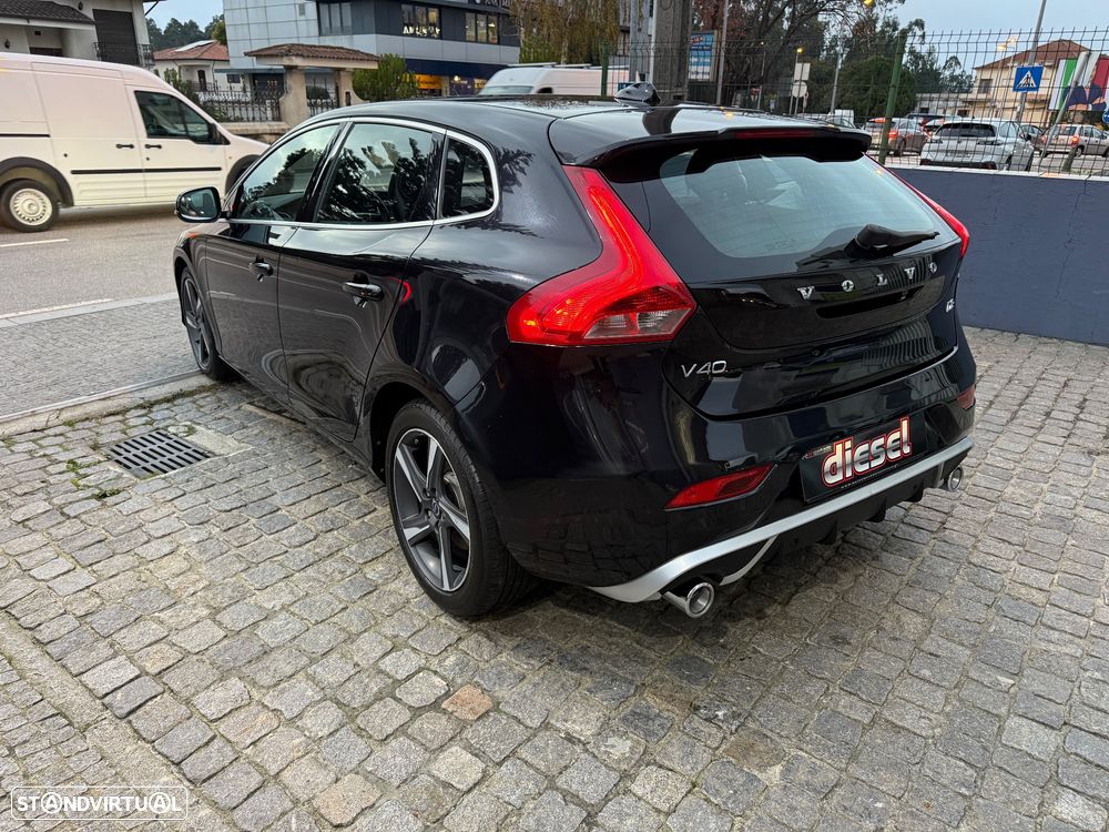 Volvo V40 D2 R Design - 7